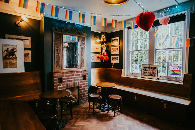 Eddies Bar