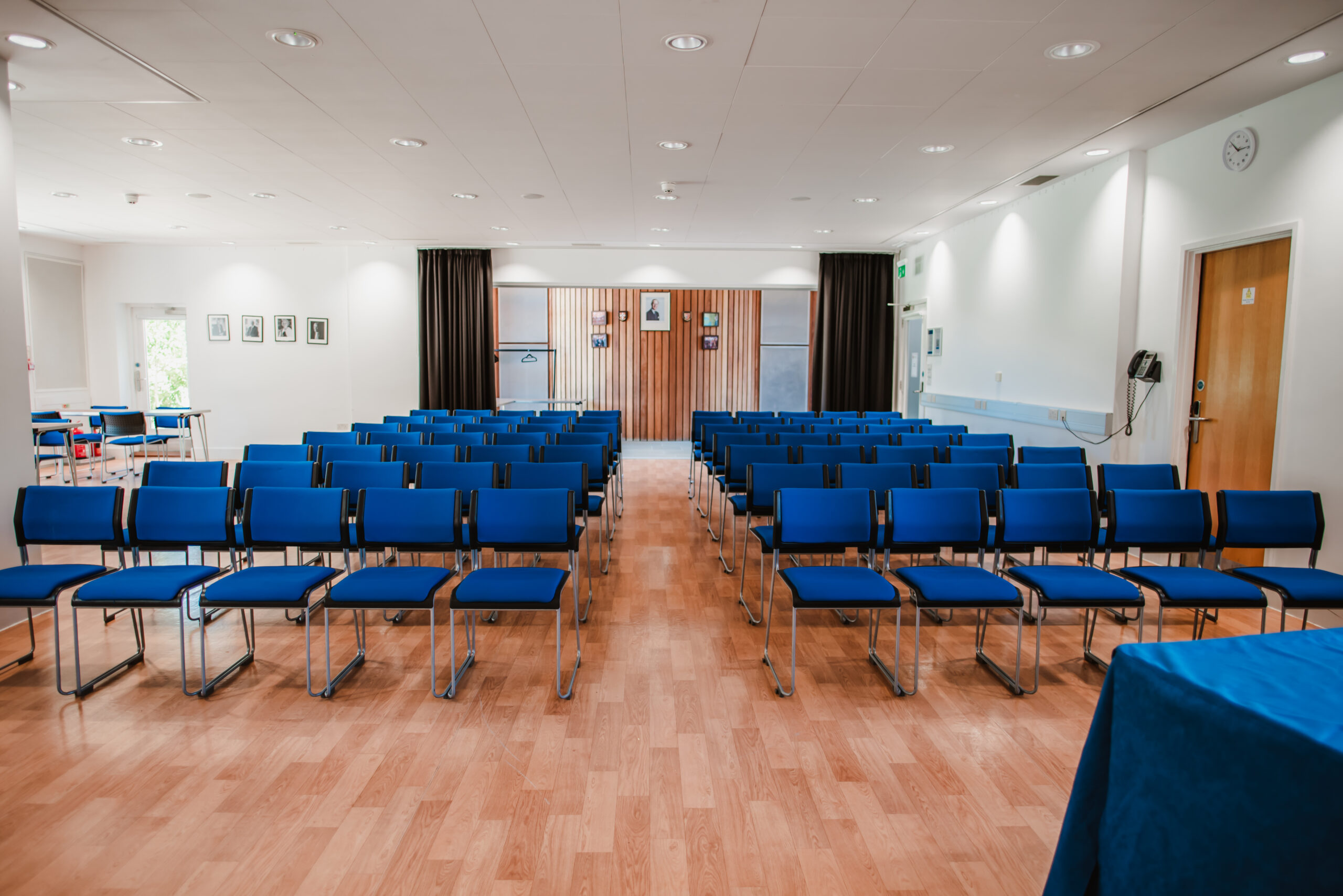 Garden Room Theatre to back